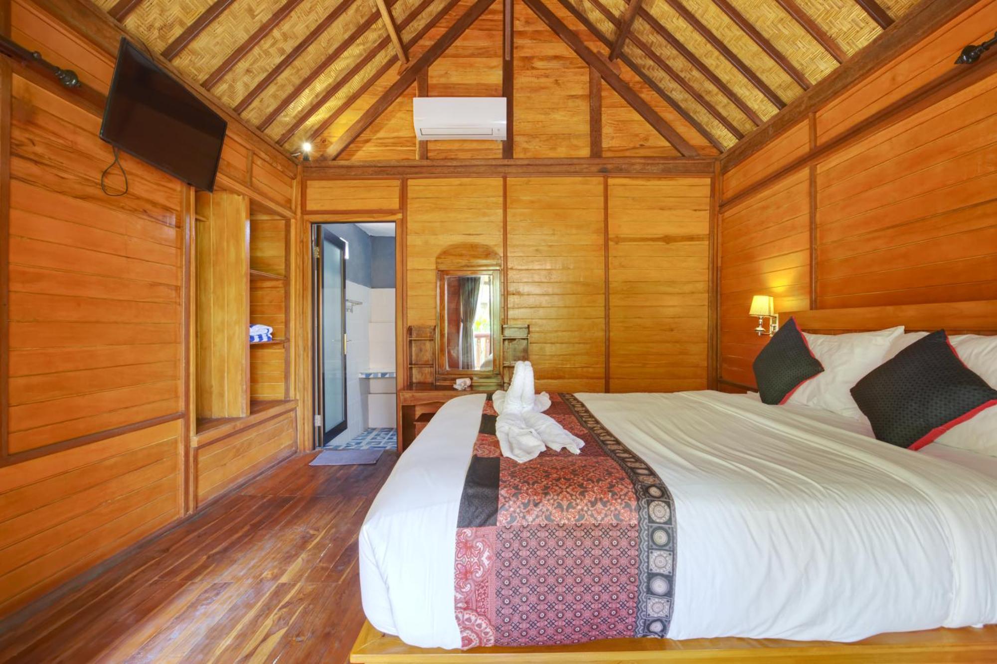 Ss Pangket Bungalow Toyapakeh Habitación foto